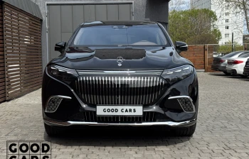 Mercedes-Benz EQS SUV Maybach 680