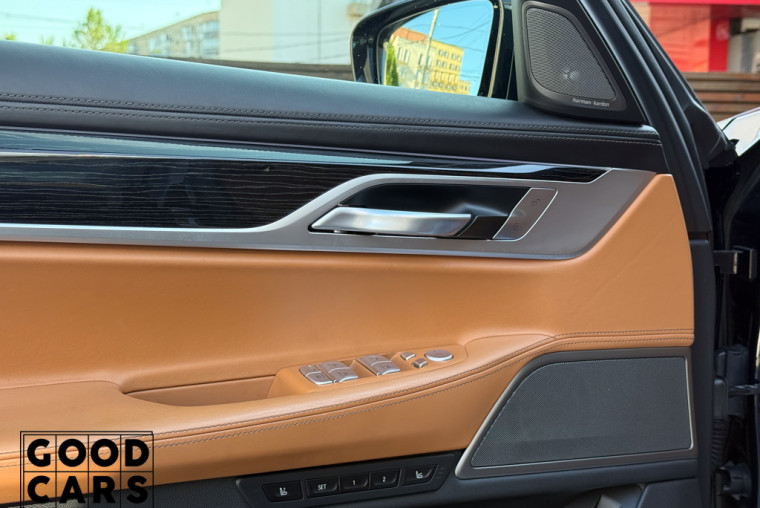 BMW 750 Li - 20