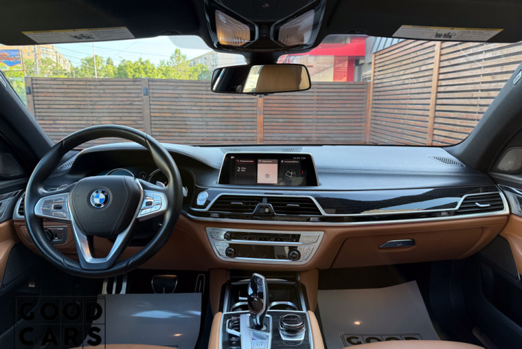 BMW 750 Li - 27