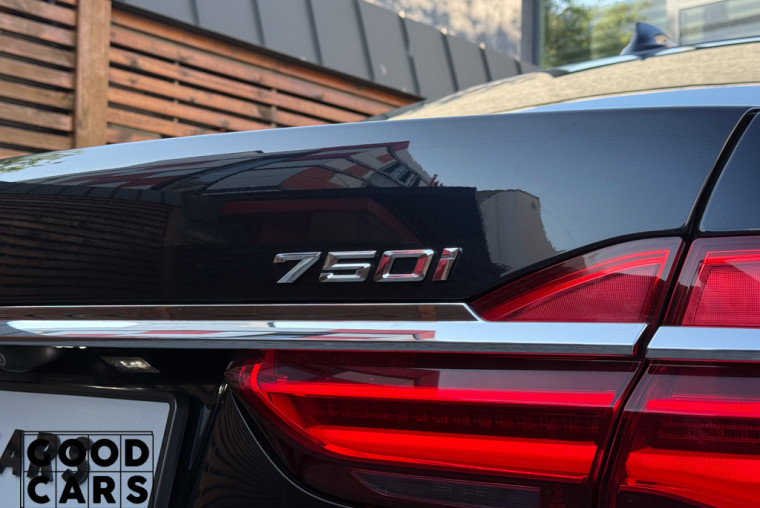 BMW 750 Li - 14
