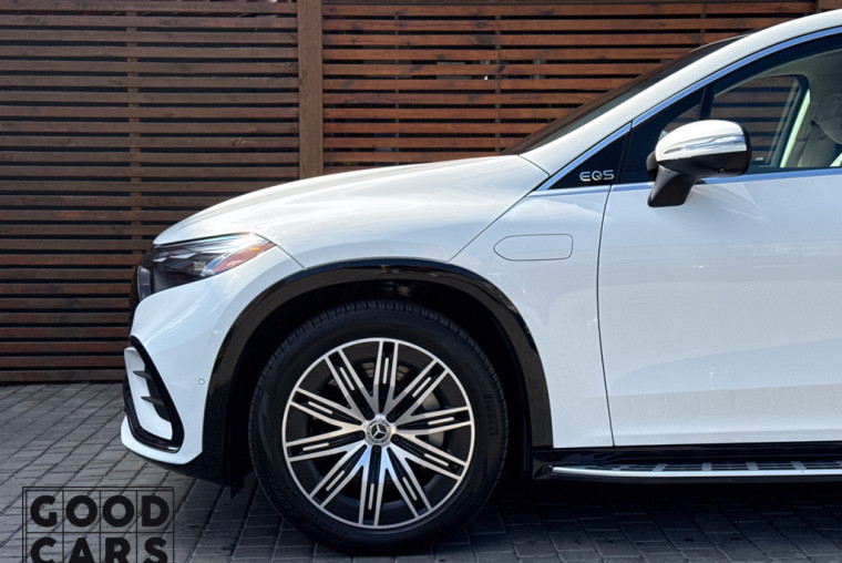 Mercedes-Benz EQS SUV - 14