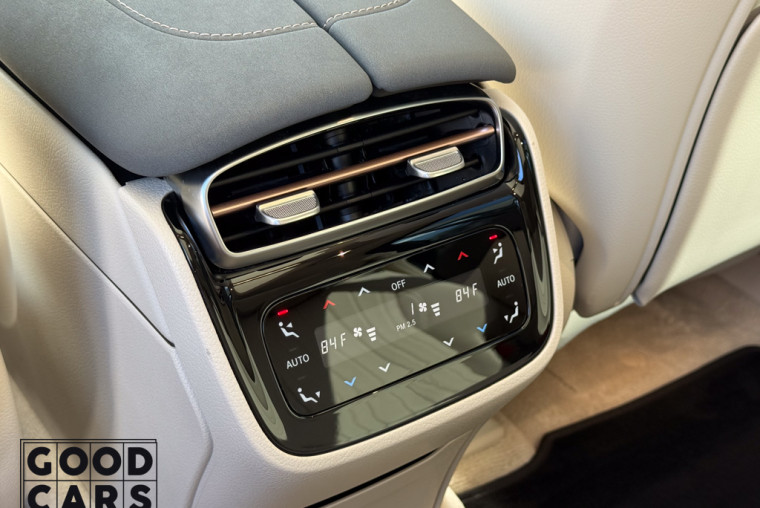 Mercedes-Benz EQS SUV - 41
