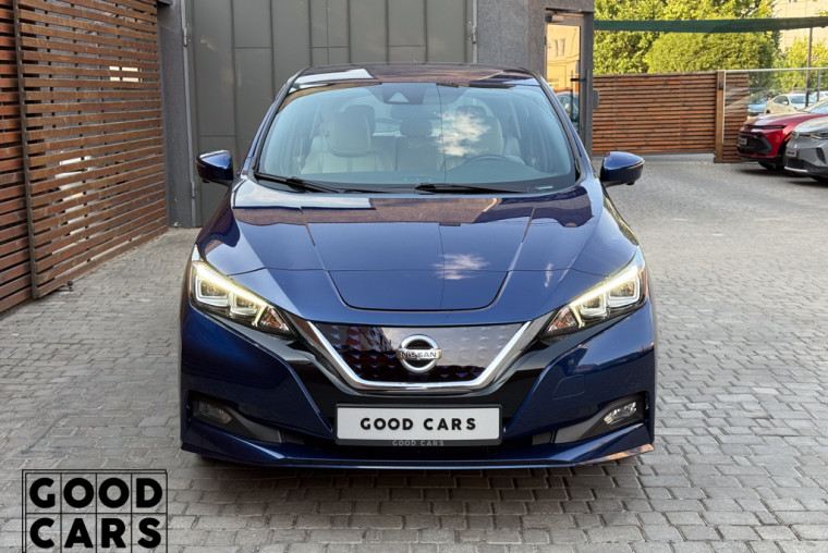 Nissan Leaf - 1