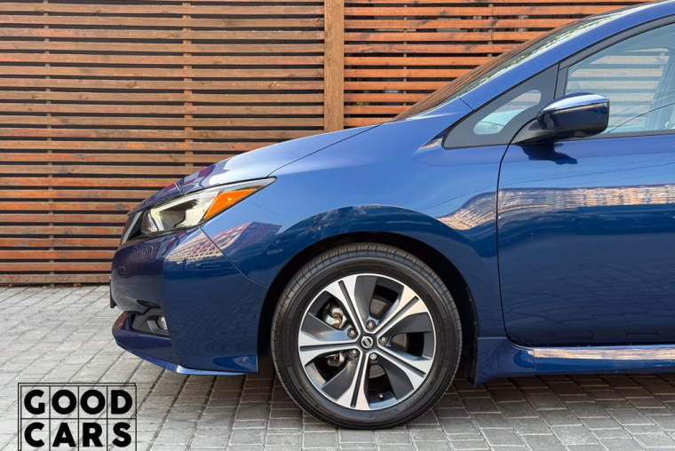 Nissan Leaf - 12