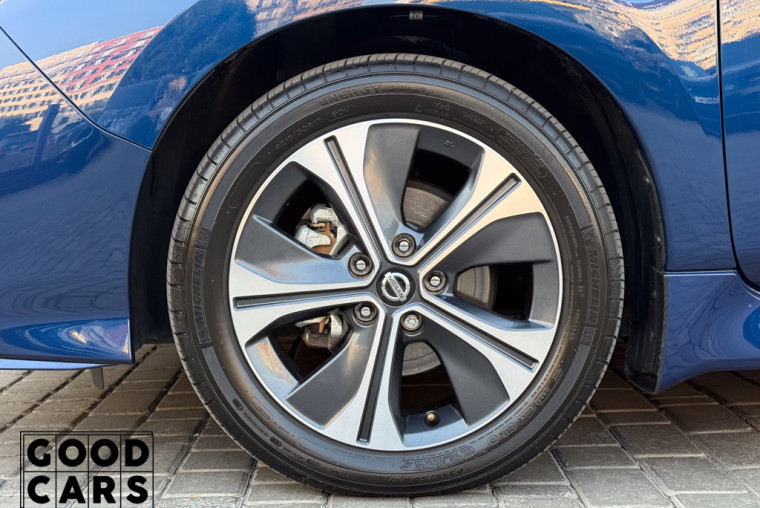 Nissan Leaf - 13