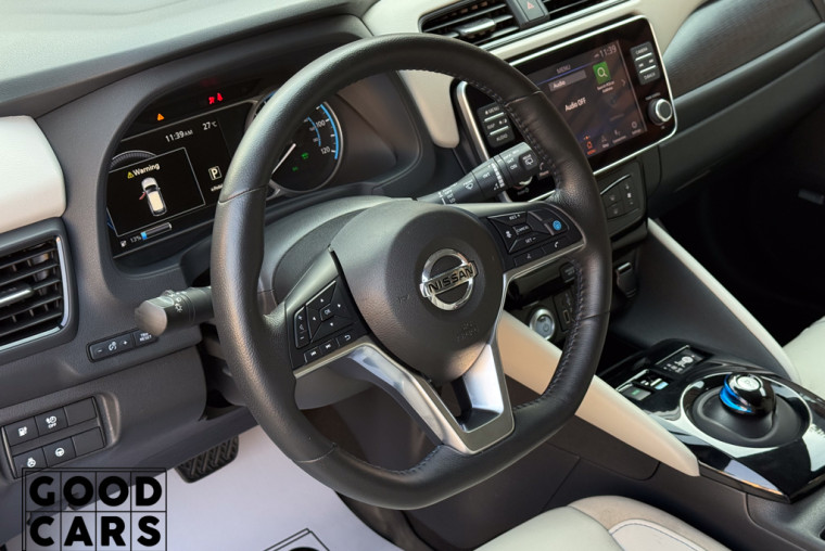 Nissan Leaf - 22