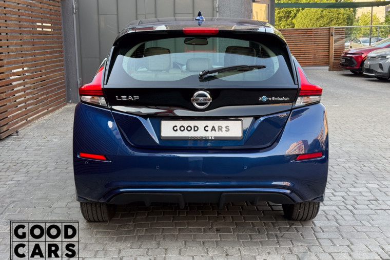 Nissan Leaf - 5