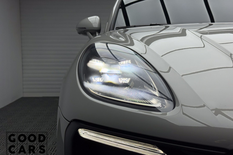 Porsche Macan - 5