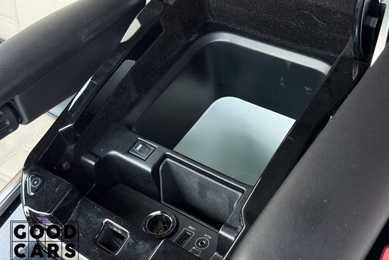 Land Rover Range Rover Sport - 31