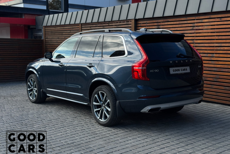Volvo XC90 - 4
