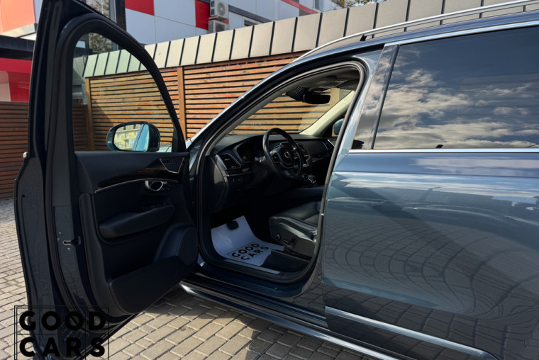 Volvo XC90 - 20