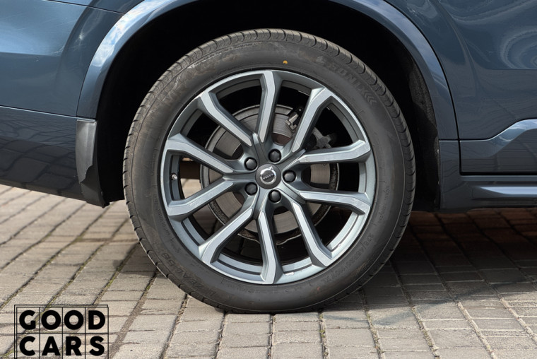 Volvo XC90 - 12
