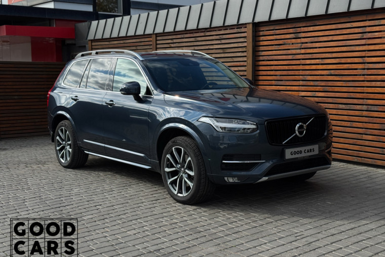 Volvo XC90 - 8