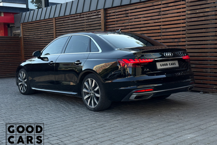 Audi A4 - 4