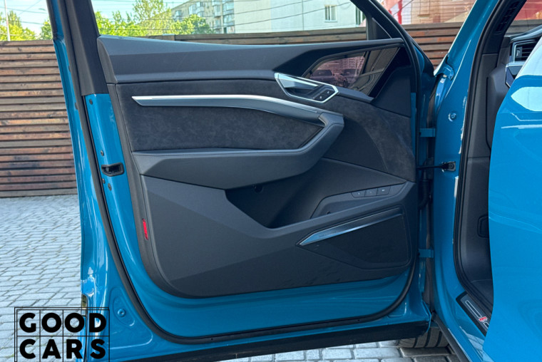 Audi E-tron Sportback - 23