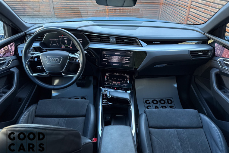 Audi E-tron Sportback - 42