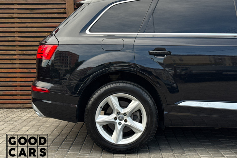 Audi Q7 - 11
