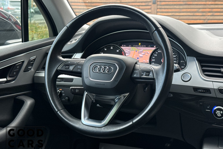 Audi Q7 - 32
