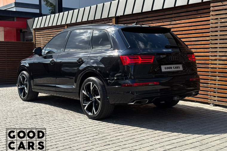 Audi Q7 - 4