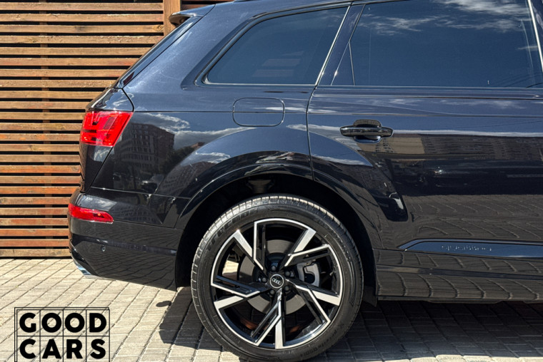 Audi Q7 - 11