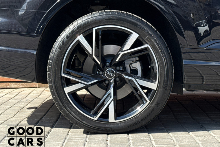 Audi Q7 - 12