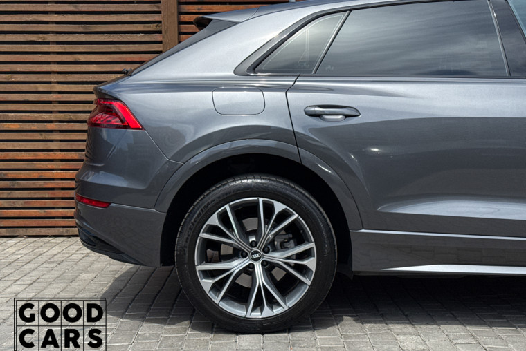 Audi Q8 - 13