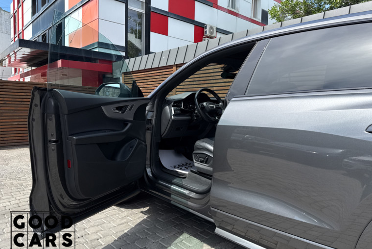 Audi Q8 - 23