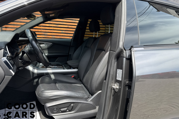 Audi Q8 - 25