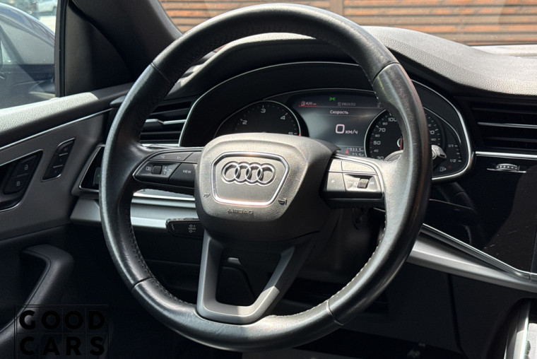 Audi Q8 - 32