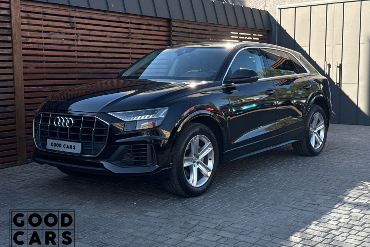 Audi Q8 - 2