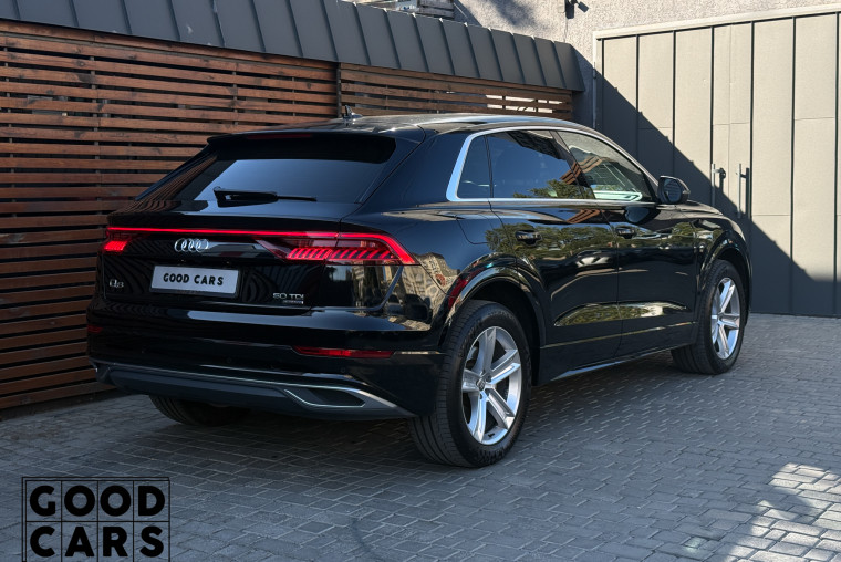 Audi Q8 - 6