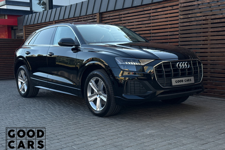 Audi Q8 - 8