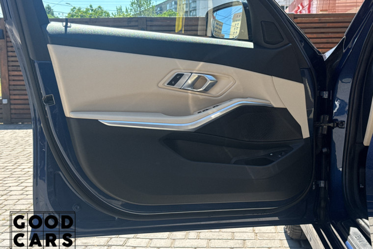 BMW 330e - 18