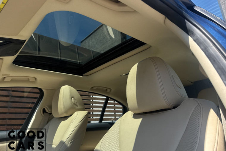 BMW 330e - 23