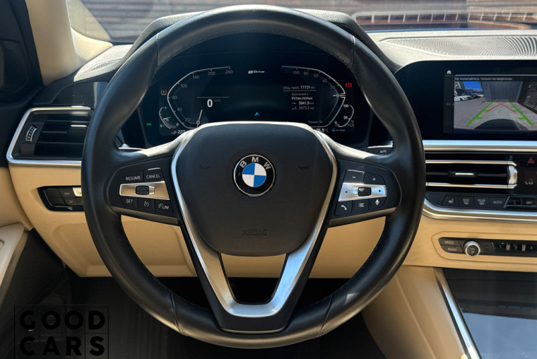 BMW 330e - 29