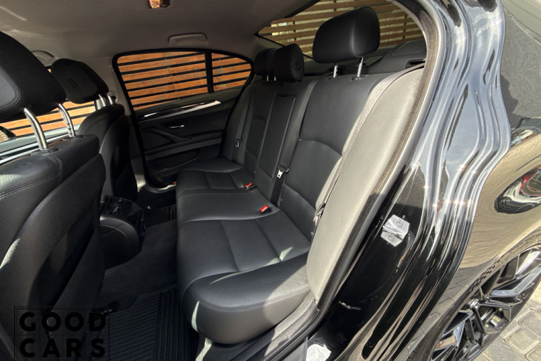 BMW 520i - 30