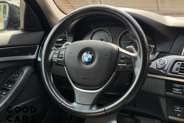 BMW 520i - 31