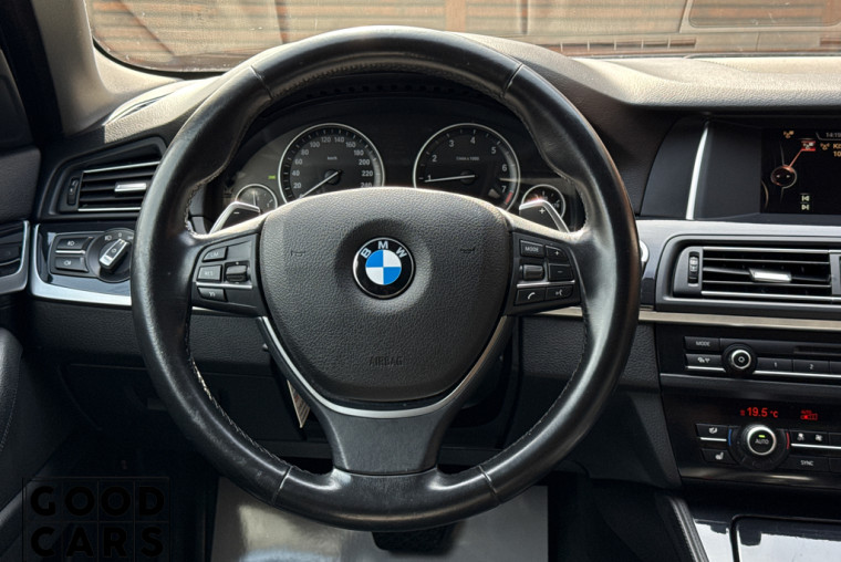 BMW 520i - 32