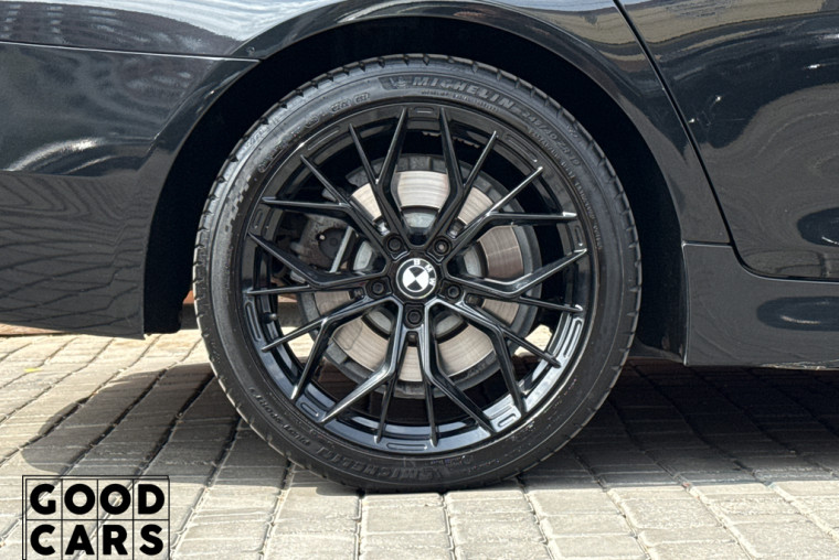 BMW 520i - 12