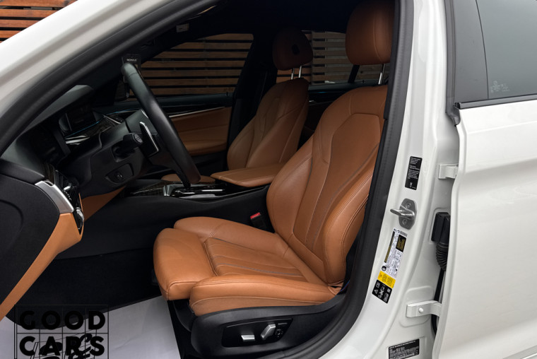 BMW 530i - 24