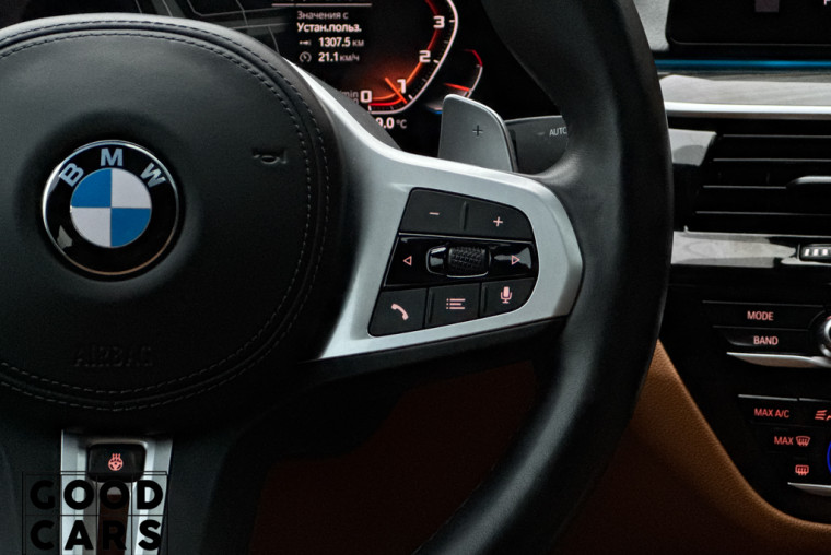 BMW 530i - 33