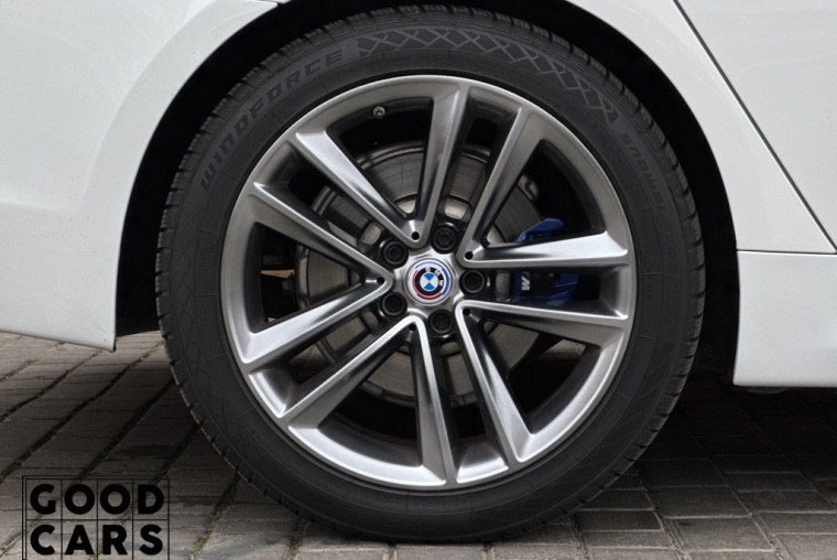 BMW 530i - 14