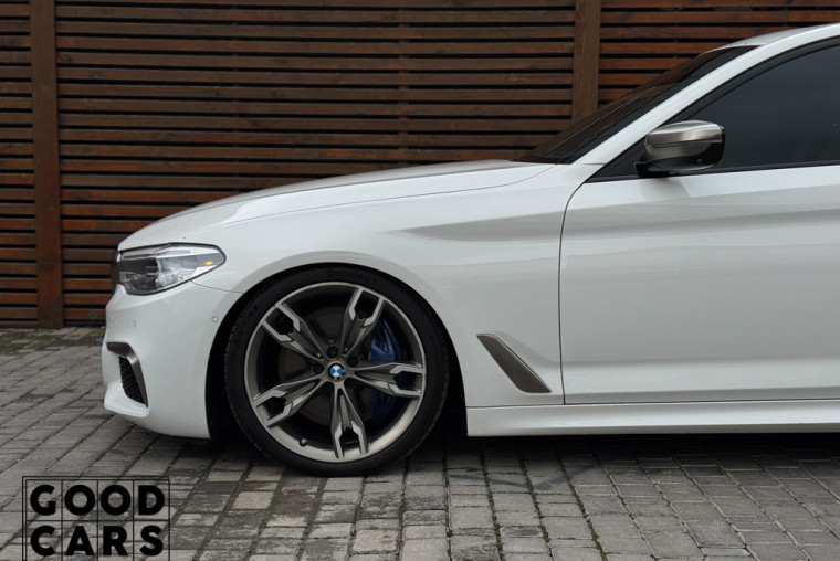 BMW 550i - 9