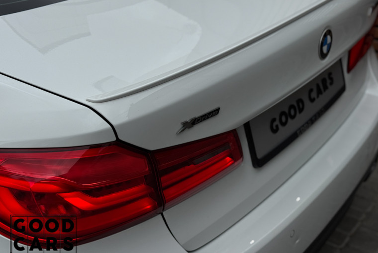 BMW 550i - 16