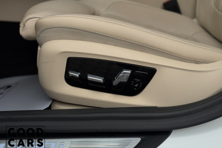 BMW 550i - 23