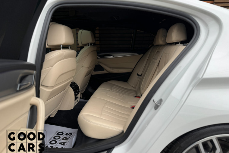 BMW 550i - 29