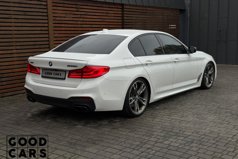 BMW 550i - 6