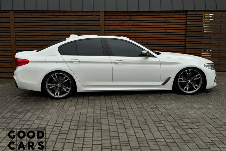 BMW 550i - 7