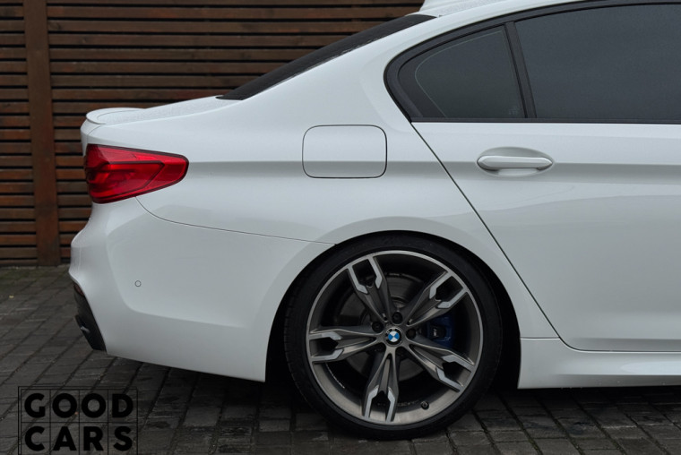 BMW 550i - 11