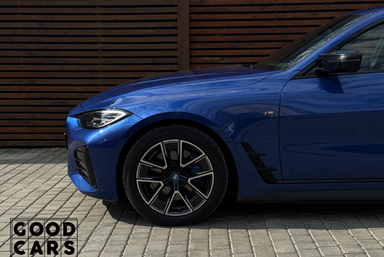 BMW i4 - 11